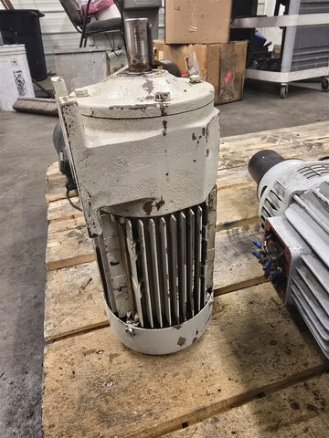 SEW R32DT80N4 1HP Gear Motor 1800RPM/374 4P 3PH Gear 230/460V TEFC 60Hz