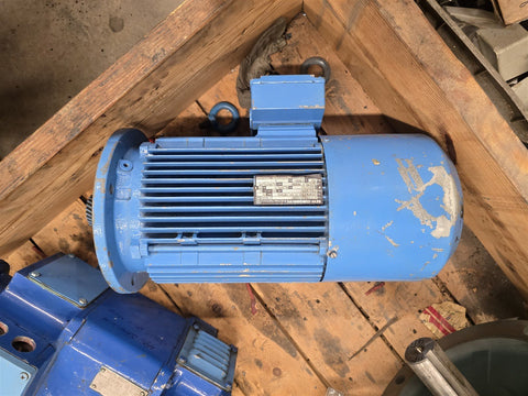 Sew DFT132S8-4BHF 2.5kW AC Motor 1800RPM 4P 3PH Gear 460V TEFC 60HZ