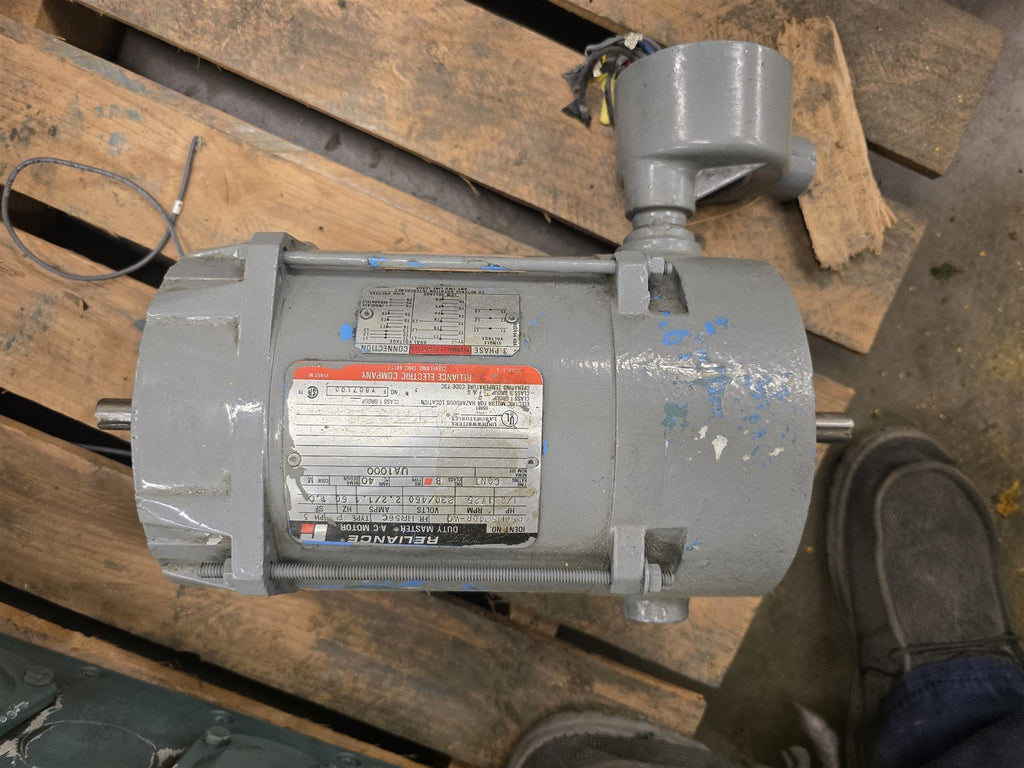 Reliance P56H5240R-WG 1/2HP AC Motor 1800RPM 4P 3Ph HR56C 230/460V Dbl Shaft