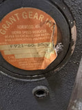 Grant F921-60-B5 Gear Reducer 60:1 Ratio Right Angle 1" OUT OD 5/8" IN ID