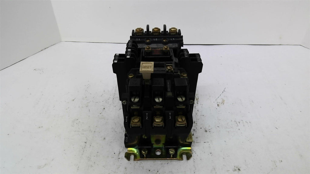 Allen-Bradley 509-A0D Starter Nema Size 0 460 Volts 5 HP 115-120 Volts