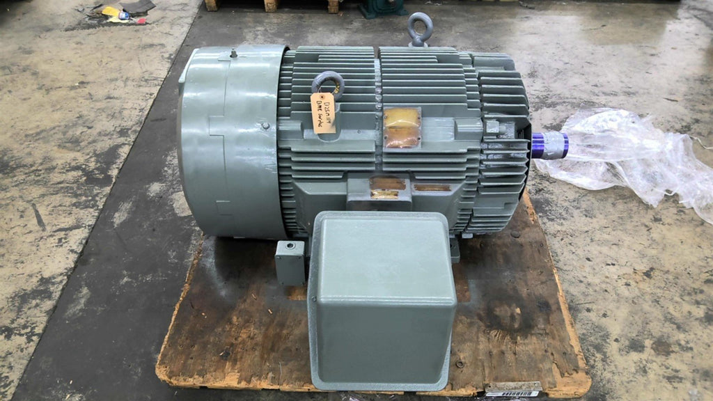 Allen Bradley 6499266 200 HP AC Motor 1800 RPM 4P 3 PH 447T 460 V TEFC