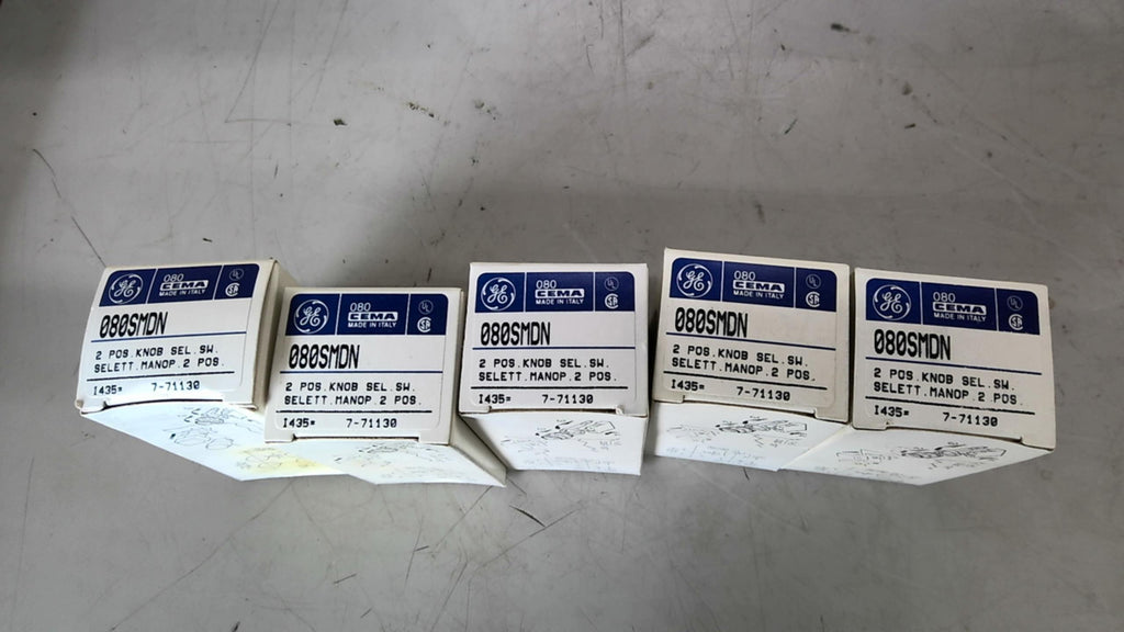General Electric 080SMDN 2 Position Selector Switch Lot of 5
