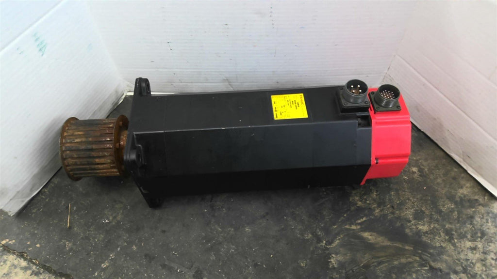 Fanuc A06B-0590-B064 AC Servo Motor 1200 RPM 8 Pole 3 PH 156 V