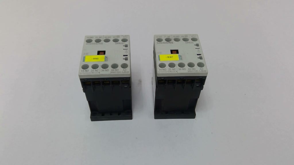 Siemens 3RH1131-1JB40 Relay Lot Of 2