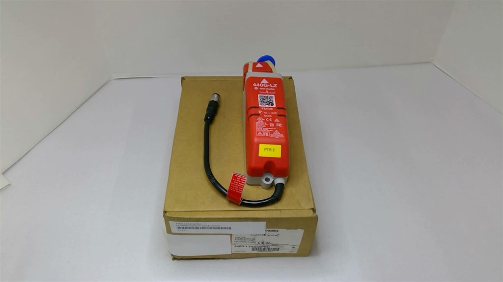Allen Bradley 440G-lZS21SPRH Cupper Safety Gate Latch