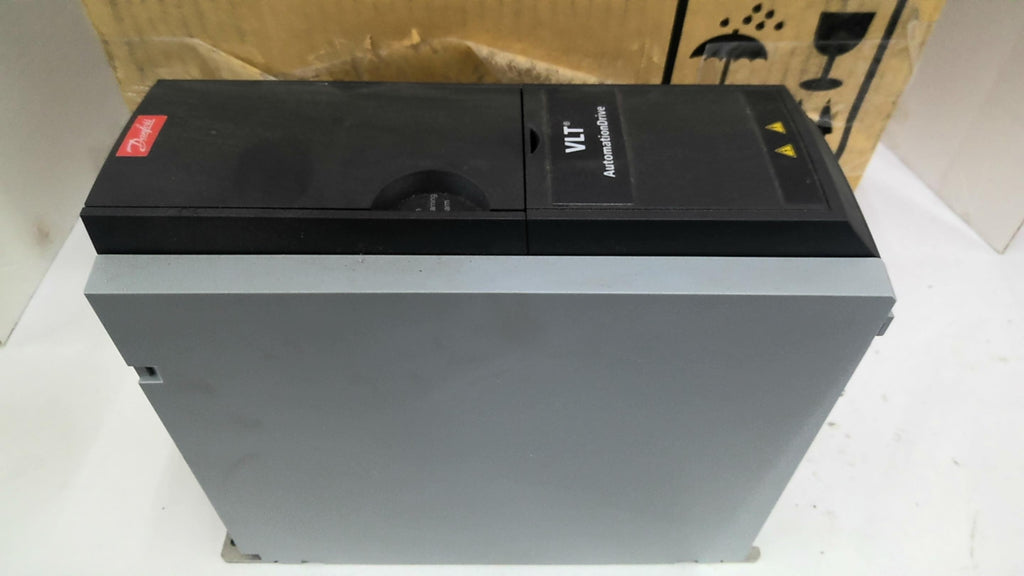 Danfoss VLT 131B0761 2HP Drive 41/3.4 Amp