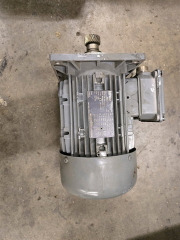 Lenze EN60034 1.5kW AC Motor 1800RPM 4P 3PH 460V TEFC 60Hz