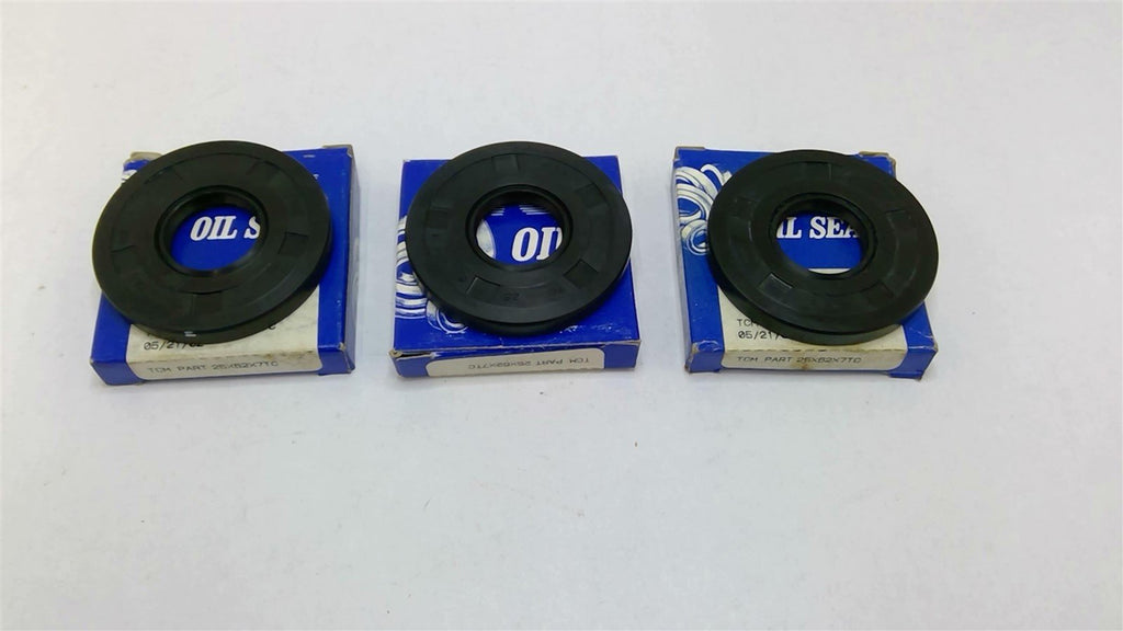 TCM 25x62xtTC Oil Seal Lot Of 3