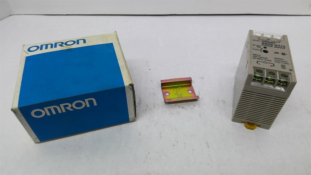 Omron S8S2-0712 Power Supply 12 VDC 0.6 Amp