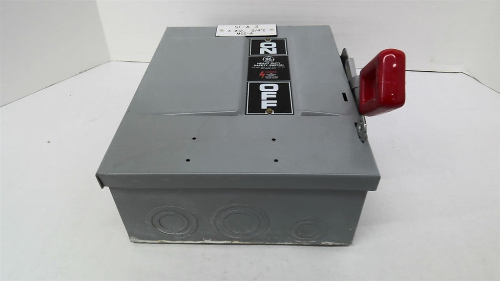 GE THN3361 30Amp 600VAC Safety Switch