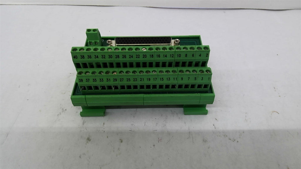 Schneider 140CFA04000 Wiring Block