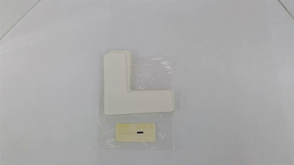 Incom LM110W Ehite Lean Maker L Shape Lot Of 23