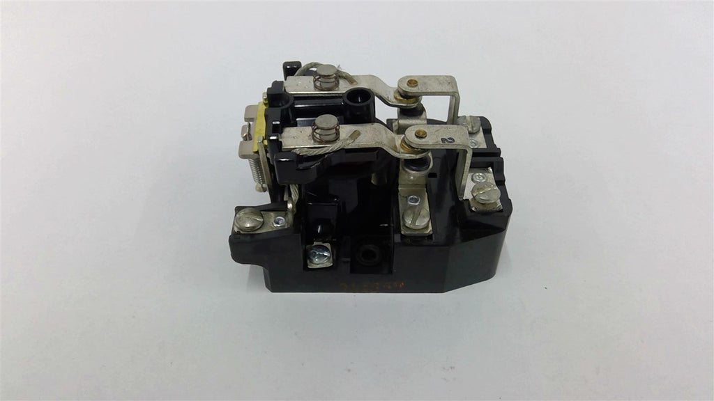 21579A000 SealPower Relay 30 Amp 2 HP 240 Volts 50/60 HZ