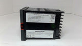 Honeywell DC2800-E0-0L0-100-000-00-0 Digital Controller 100-240 VAC 16 VA
