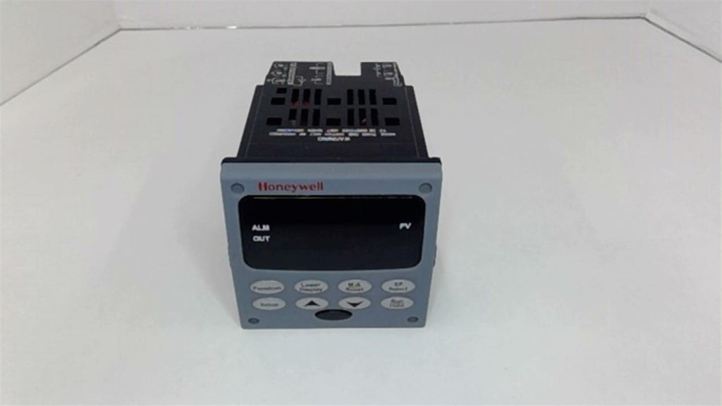 Honeywell DC2500-E0-0L00-100-00000-00-0 UDC2500 Controller 90-250 VAC 18 VA