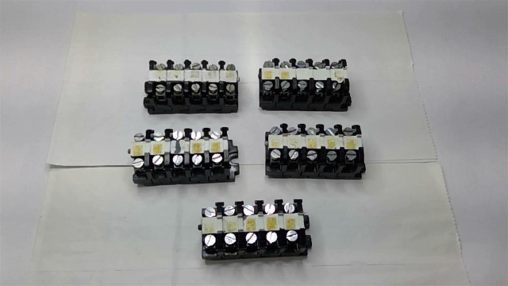 Buchanan M.D. Terminal Block Lot Of 25