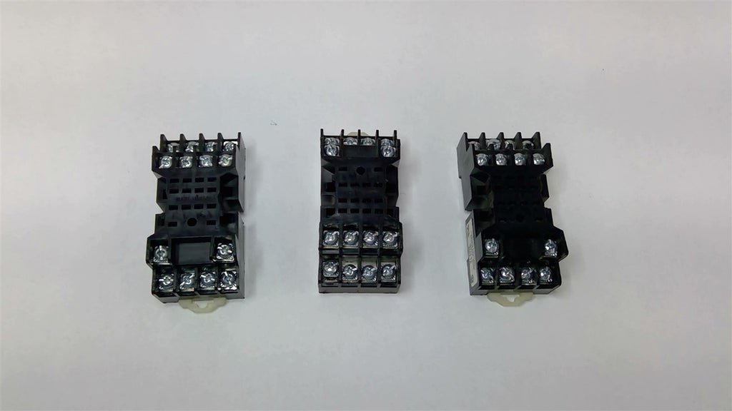 Custom Connector MT14-PC Relay Socket 300 Volt 7 Amp Lot Of 3