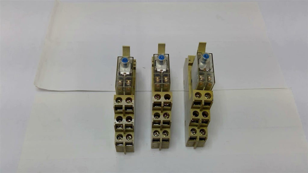 Omron G2R-2-SN Relay 24 VDC With 15Z1C Base 5 Amp 250 Volt Lot Of 3