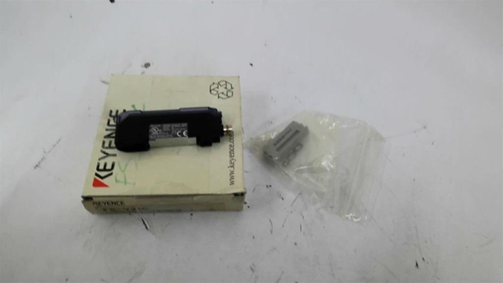 Keyence FS-V31C Fiber Optic Sensor