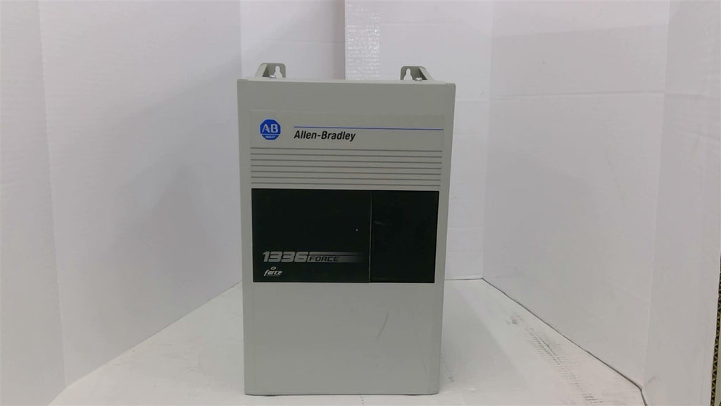 Allen Bradley 1336T-R030-AN-GTO 1336 Force Drive 88 KVA 460 Volts 48.2 Amps