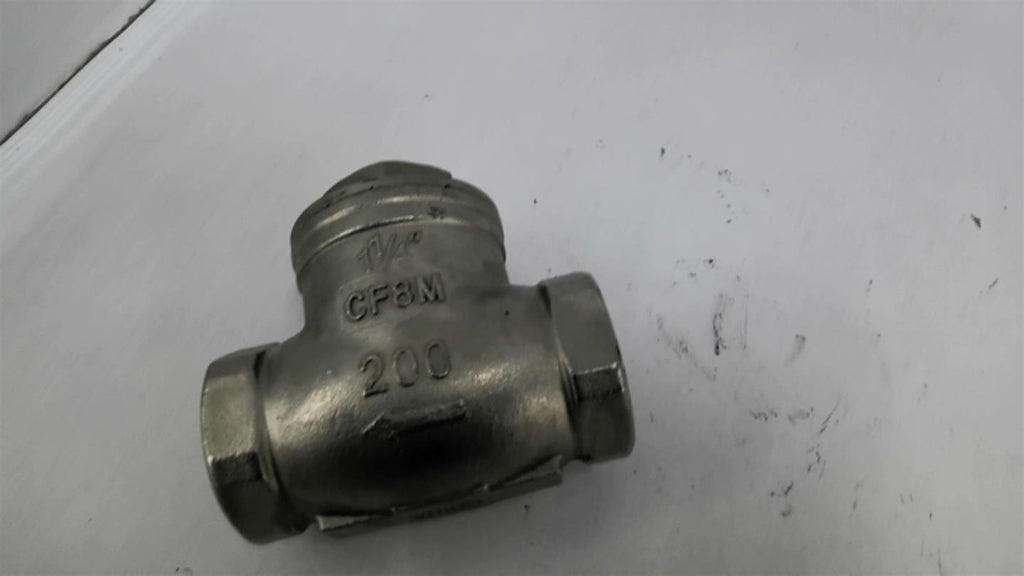 1 1/4" CF8M 200 Ball Valve