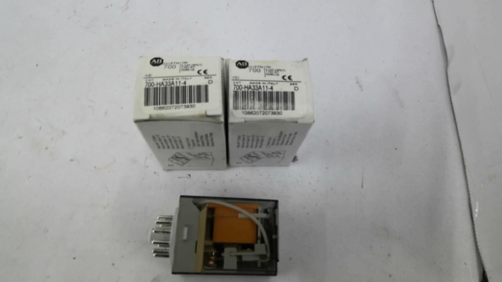 Allen Bradley 700-HA33A11-4 Ice Cube Relays Lot Of 2