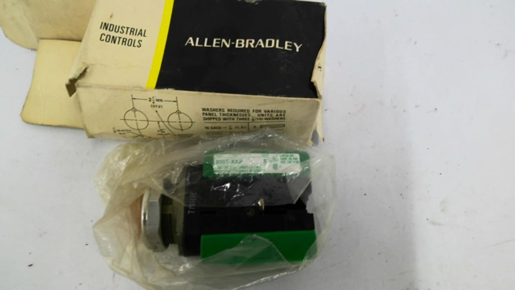 Allen Bradley 800T-XAP Red Flush Push Button