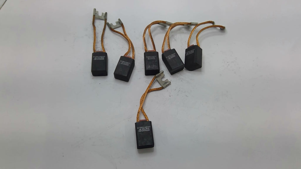 Helwig Carbon 30-789815-560-2-01 Carbon Brush Lot Of 6