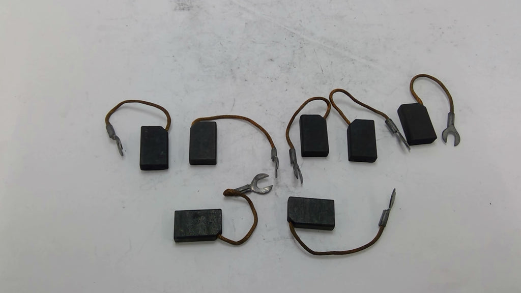 RE59W Carbon Brush Lot Of 7