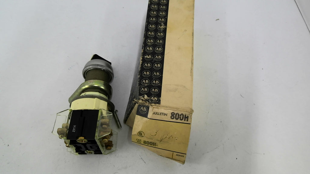 Allen Bradley 800H-JP2KB7 Selector Switch