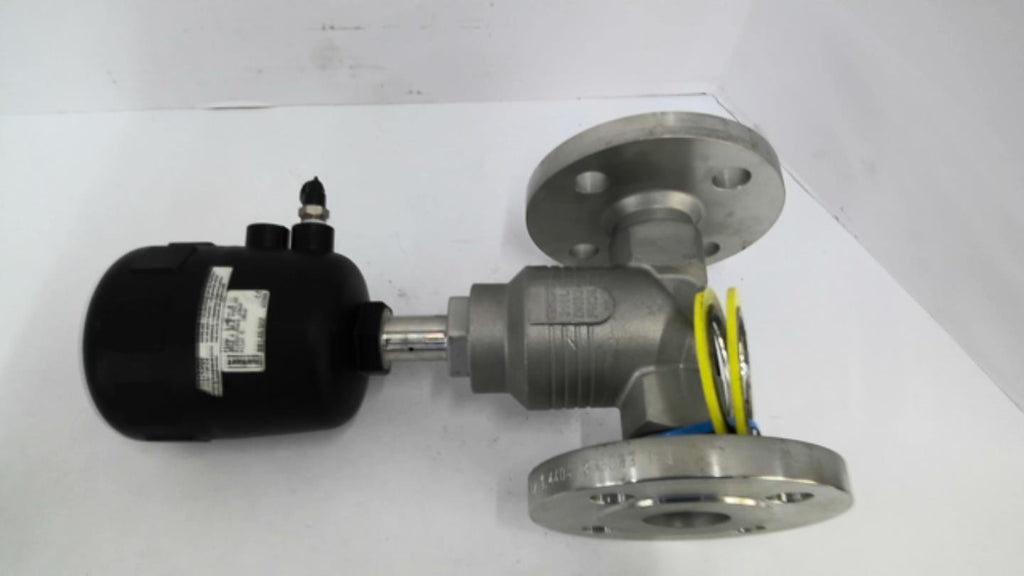 Burkert 00146322 W33MN Type 2012 /316L-DN32 PN25 Normally Closed Globe Valve