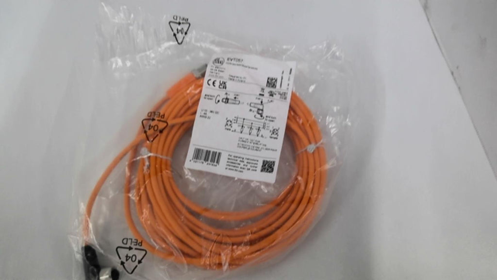 IFM EVT057 Cord set 10--36 Volts