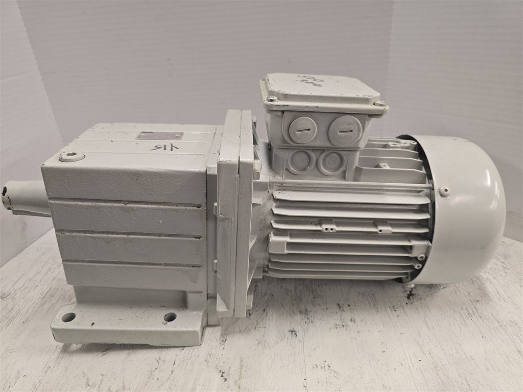 Lenze MDEMA1M090-32 1.80kW Gear Motor 1800RPM 4P 3PH 277/480V 20.044:1 Ratio