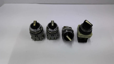 Idec ASD 41-10570 2 Position Selector Switch With BST010 Contact Blocks Lot Of 2