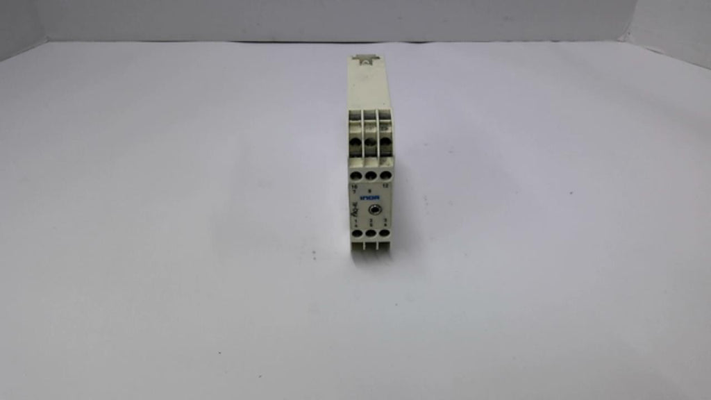 Inor Ipaq-4L 701P4l0002 Temperature Transmitter 20-30 VDC Missing Cap