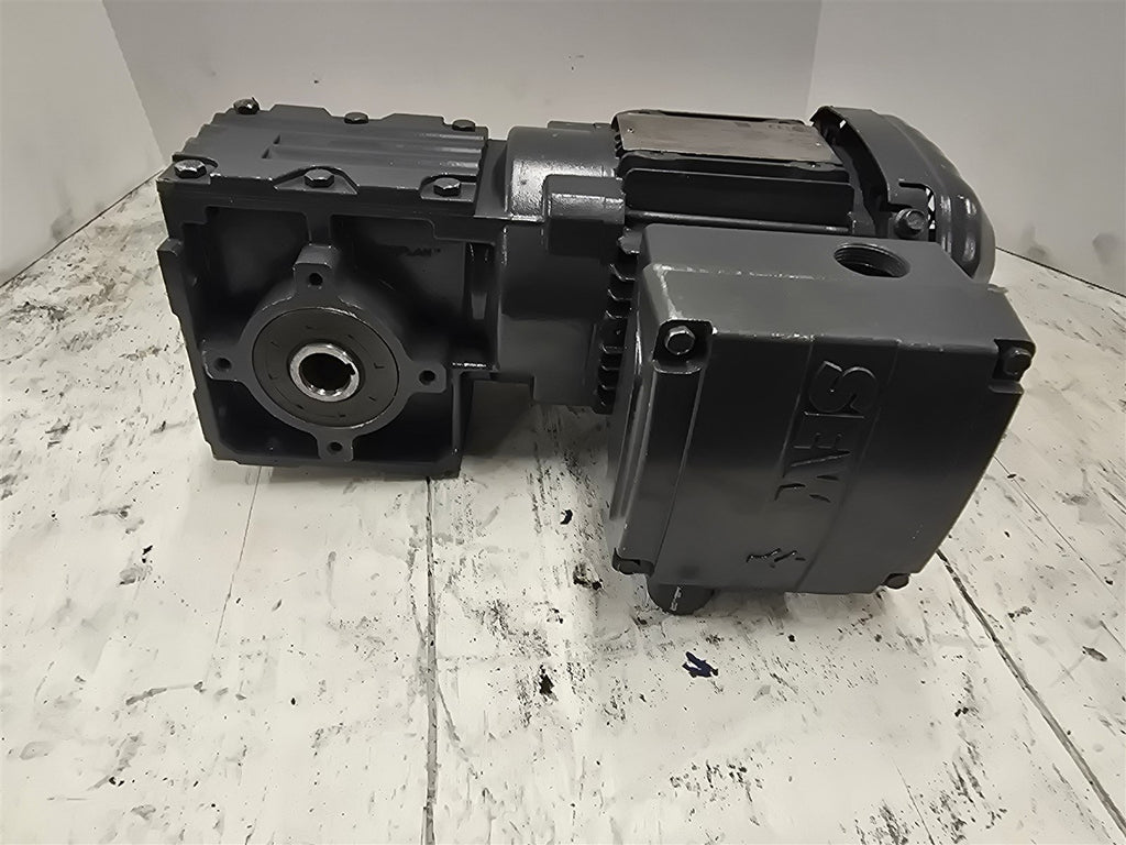 Sew Eurodrive WA30-DRS71S4/IS 1/2HP AC GearMotor 1800RPM 147/254V 39:1 Ratio