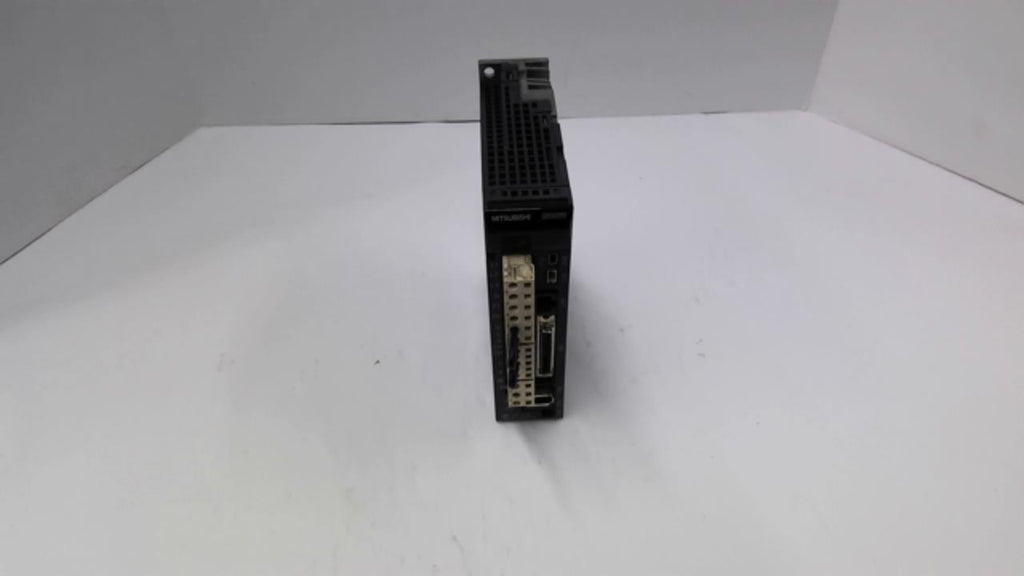 Mitsubishi MR-J3-10A Servo Drive 170 Volts 1.1 Amps