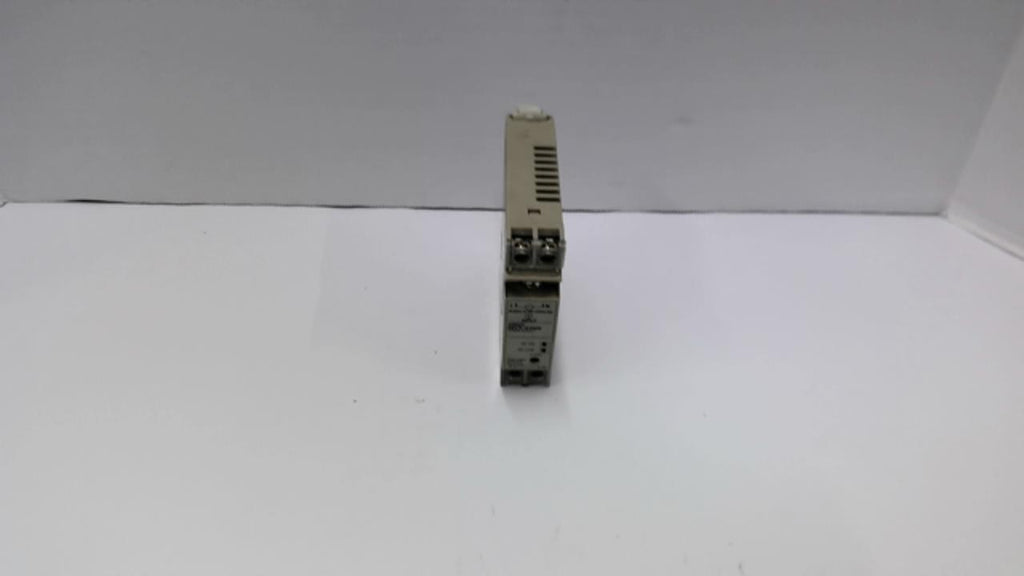 Omron S8VS-01505/ED2 Power Supply 100-240 VAC .45 Amp 50/60 Hz 5VDC 2.0 Amp