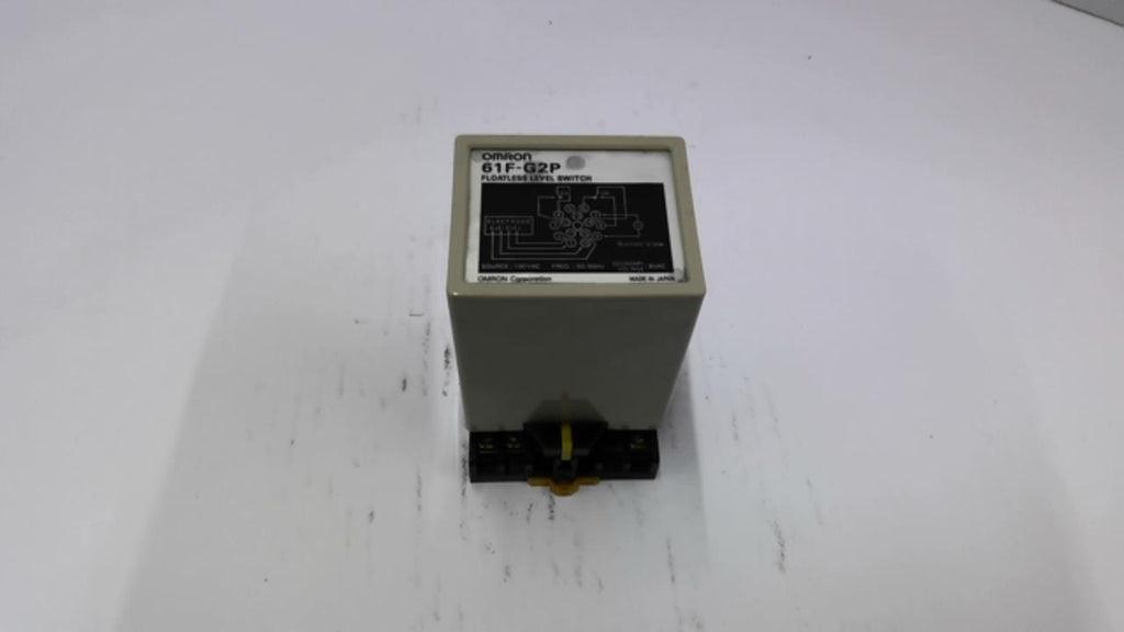 Omron 61F-G2P Floatless Level Switch 100 VAC 50/60 Hz W/ 17Y0YT Base 250 V 7.5 A