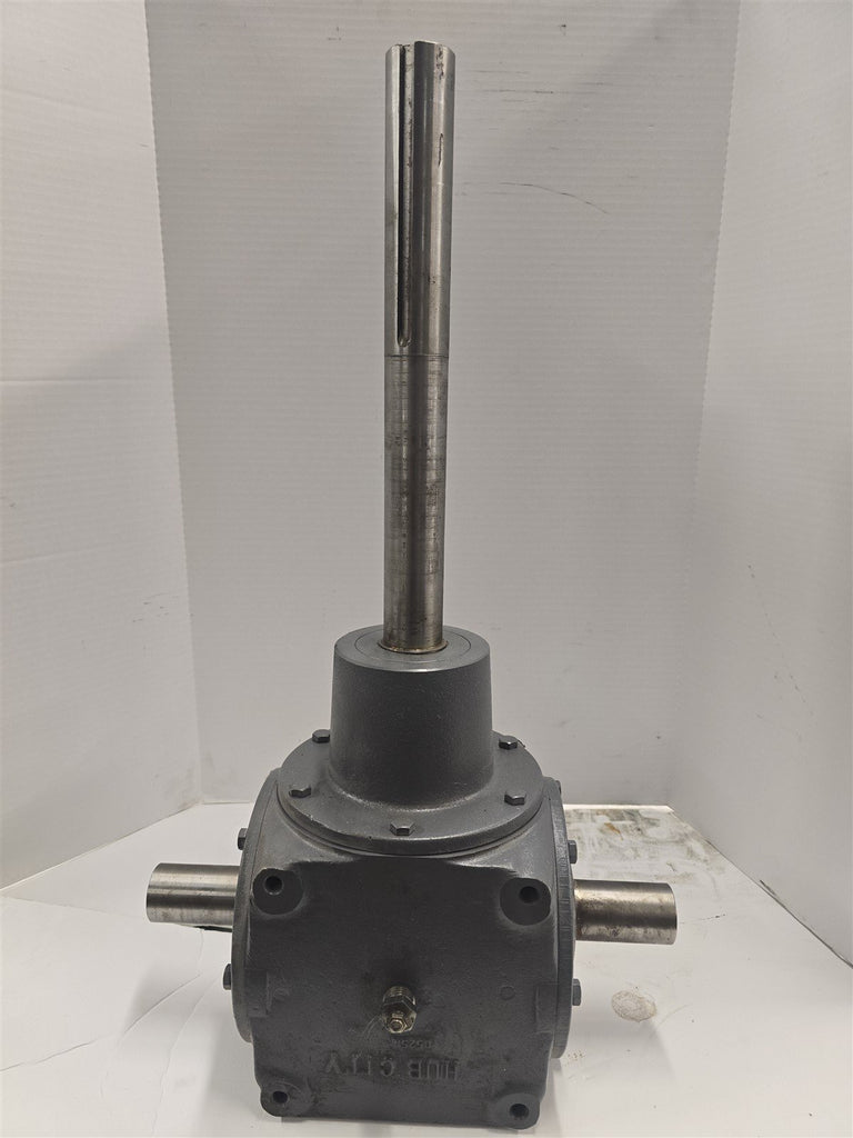 Hub City 0221-11560-1463 810Model 1:1 Ratio Gear Reducer