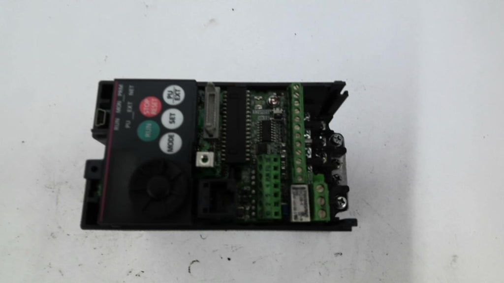 Mitsubishi FR-E720-030-NA 3.0 Amps AC Drive 200-240 Volts 3 Phase