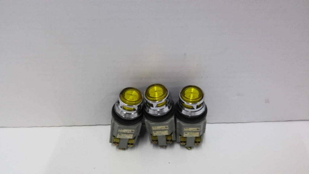 Idec ALN Illuminated Yellow Push Button 24 Volt With 2 BST001 Contact Block Lot