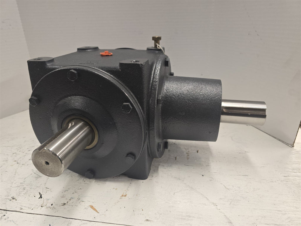 Hub City 0220-59442-810 810-Model 1:1 Ratio Gear Reducer