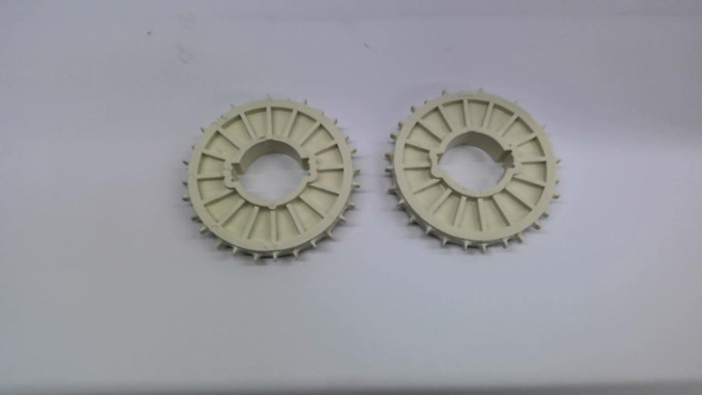 895.24.11 Conveyor Sprocket 28 Teeth 40 mm Bore 4 1/2" Wide 5/16 Thick Lot Of 2