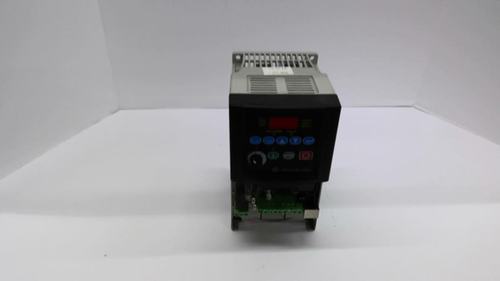 Allen Bradley 22B-D4P0N104 AC Drive 2 HP 3 Phase 460 Volts 4.0 Amps 400 HZ
