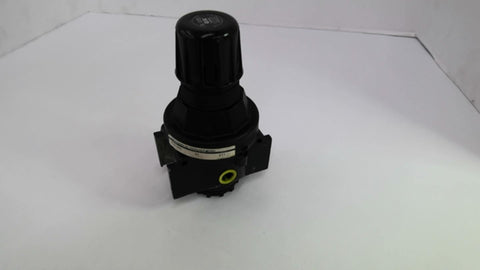 Watts R2000C Q1X Series Pressure Regulator Valve 300PSIG 21 Bar