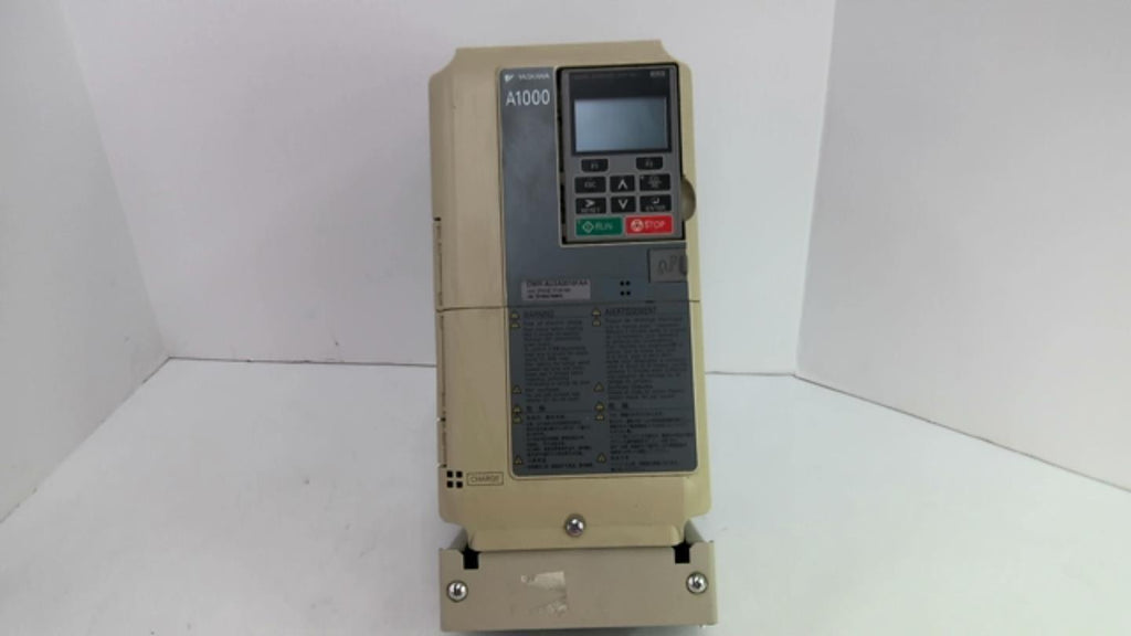 Yaskawa CIMR-AU2A0018FAA AC Drive 200V 3 Phase 17.5A/14A