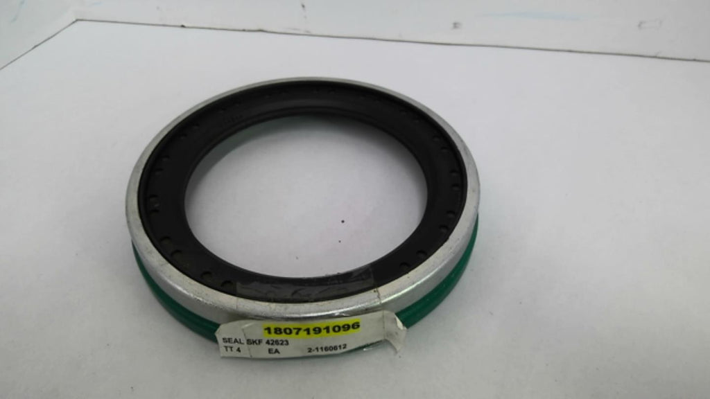 SKF 3762726 Oil Seal