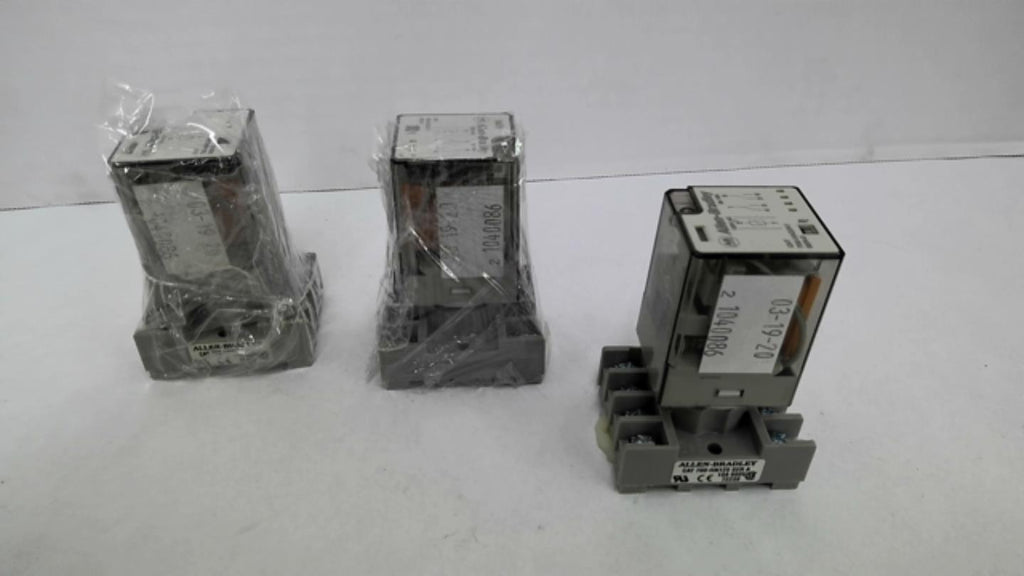 Allen Bradley Relay CAT 700-HA32A1 10A 600V 72239 Lot of 3